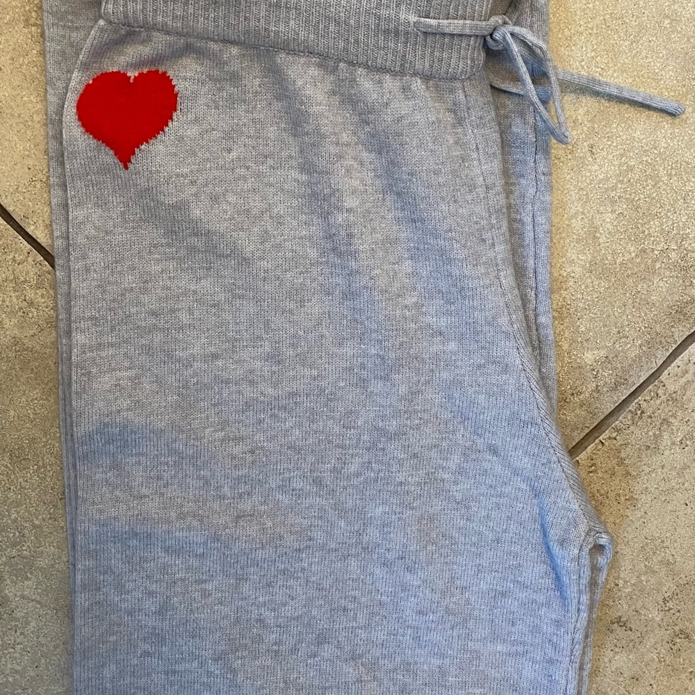 Valentine’s Gray Heart Comfy set - pants and top - Size XL - Picture 13 of 14